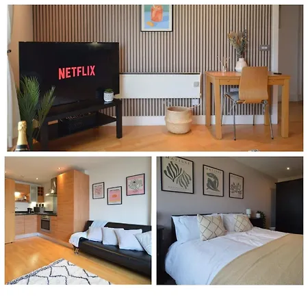 Luxury Cove At The Docks * Leeds (West Yorkshire)