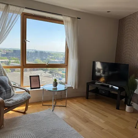 Luxury Cove At The Docks Apartment Leeds (West Yorkshire)